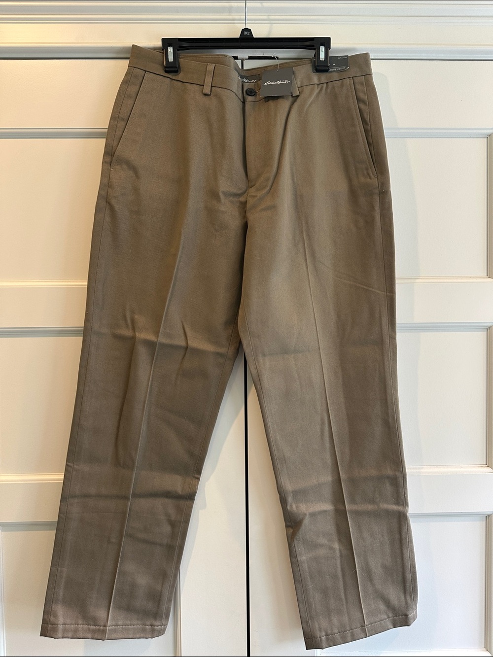 Eddie Bauer Men's Khaki Chinos - Tan